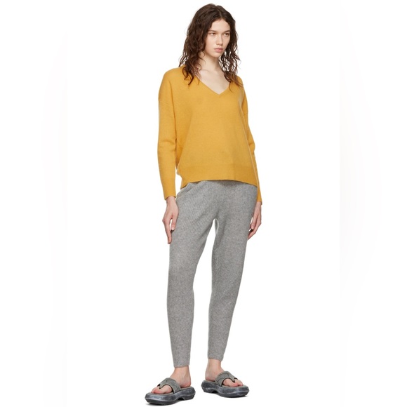 360 CASHMERE Tegan V-Neck Cashmere Sweater S - Picture 4 of 4